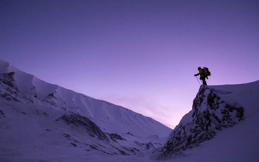 mountaineer, snow, mountains-1185474.jpg